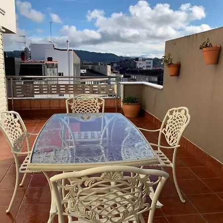 Designer Penthouse With Terrace *